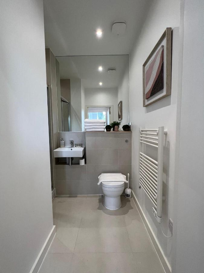 99 Guest House Истборн Екстериор снимка